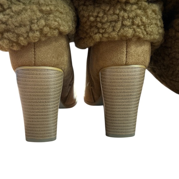 Women's Tan Shearling Boots - Picture 4 of 8